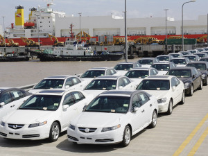The first Acura TL performance luxury sedans arrive earlier this week in port of Shanghai for sale in China. Designed, developed and assembled in the United States, the sporty TL is the number one selling Acura model in the U.S., and will be sold in China alongside the RL luxury sedan.